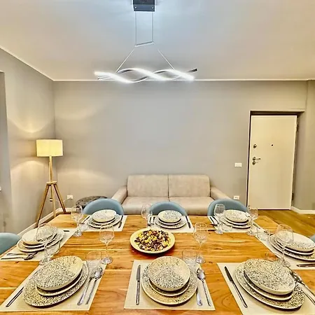 Luxury House Near The Funicular דירה